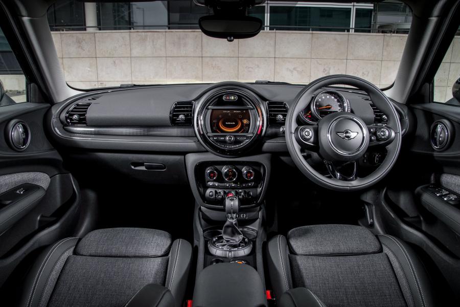  Mini One D Clubman 2016 года  (UK) (фото 13 из 16)